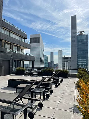 Sold by Sotheby's International Realty | media 37