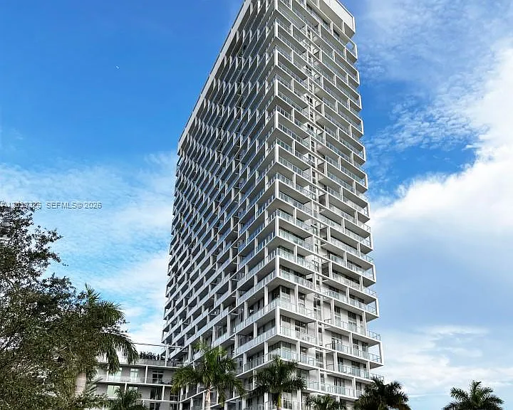2000 Metropica Way #2106 — Photo 24