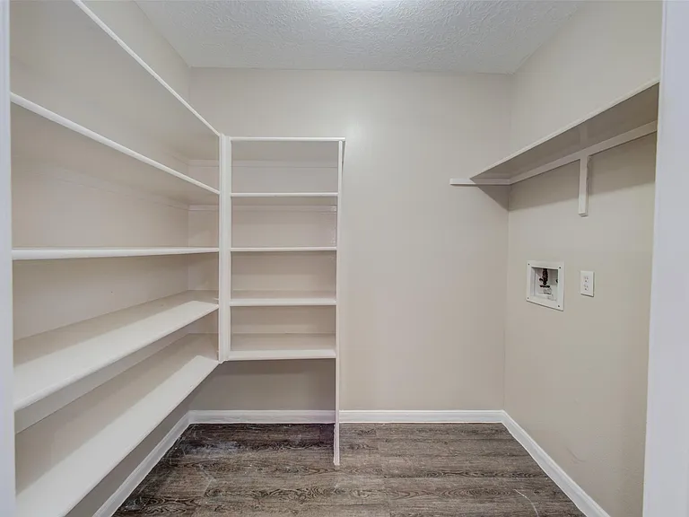 7314 Tara Dr — Photo 15