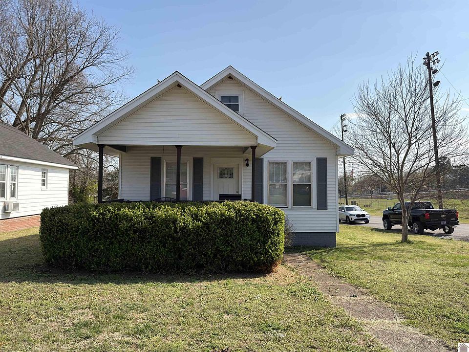 1st image of 619 2nd St