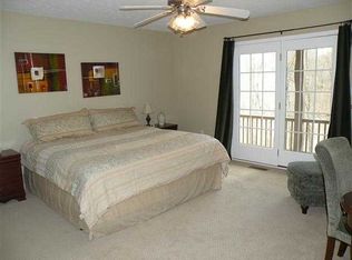 28 Rue De Lac, Eddyville, KY 42038