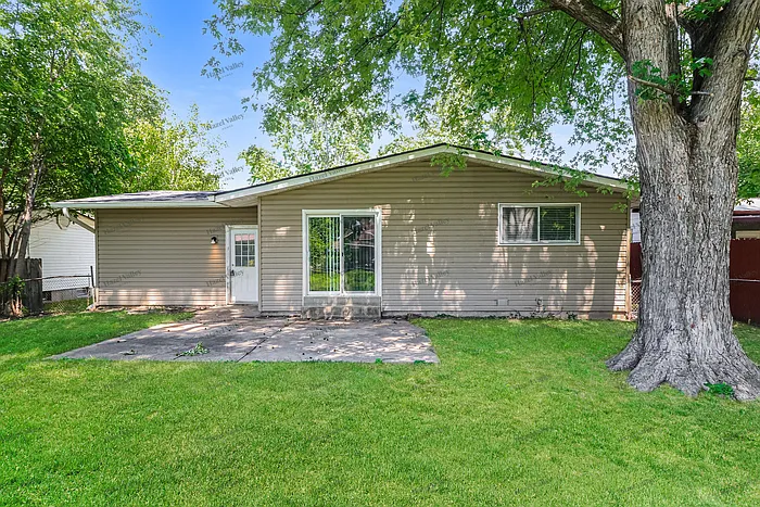 2370 Palm Dr — Photo 12