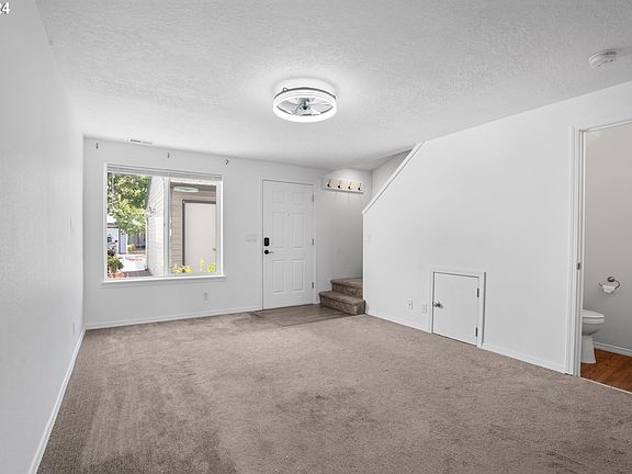 4th image of 4000 NE 109th Ave #E228