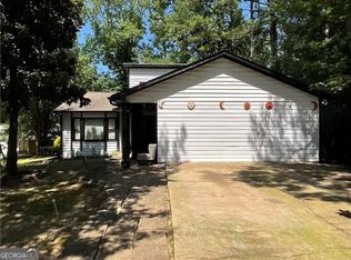 1771 Kristi Dr, Lawrenceville, GA 30043
