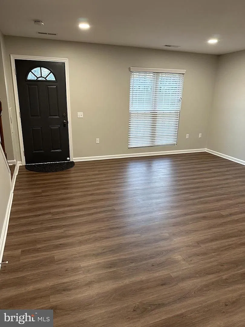 Now Available! Your New Home Is Waiting - Move In Asap! — Photo 2