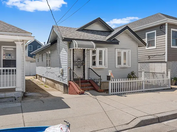 425 Beach 46th Street, Far Rockaway, NY 11691
