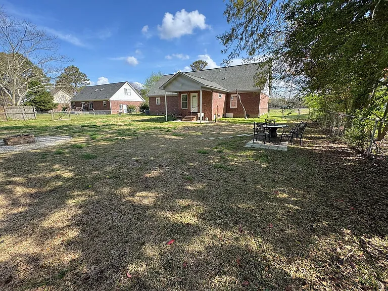 5870 McDonald Rd — Photo 11