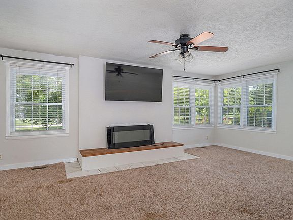 4th image of 213 Smith Road