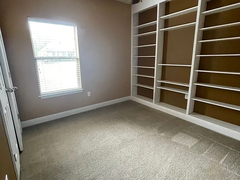 6716 Barnwood Dr — Photo 12