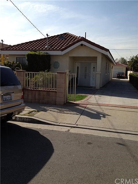 1st image of 3145 Gladys Ave
