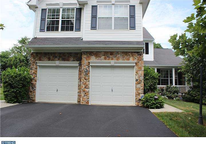 1st image of 319 McFarland Dr