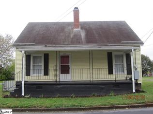 111 Delano Ave, Greer, SC 29650