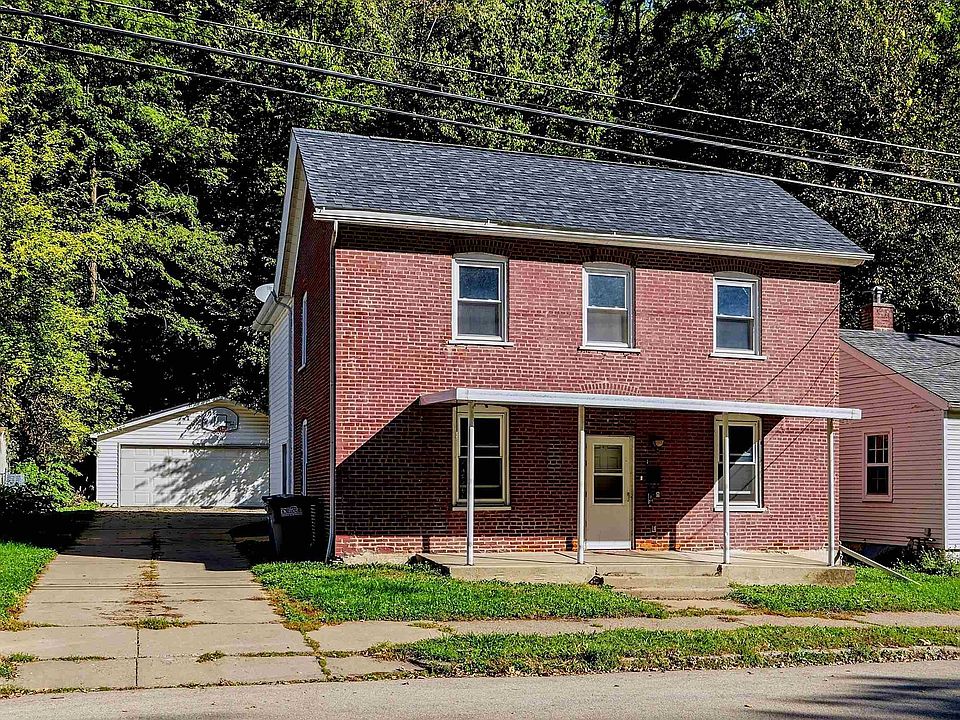1st image of 825 W Locust St