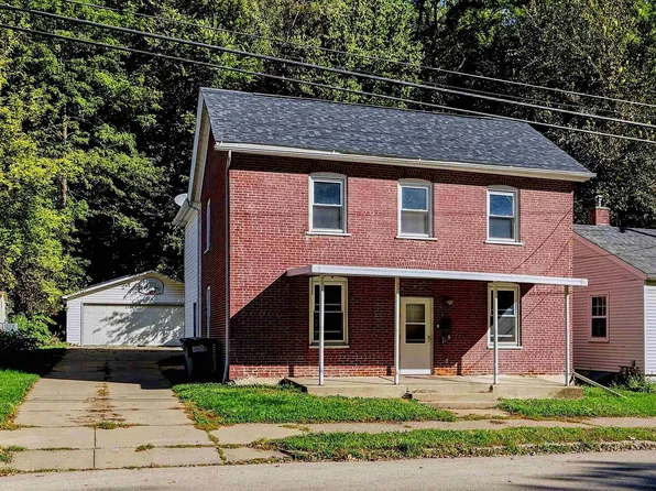 825 W Locust St, Dubuque, IA 52001