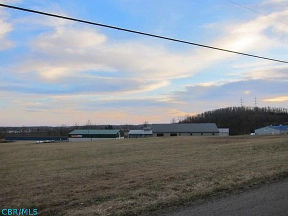 3rd image of 80 Sandalwood Dr