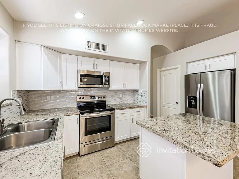 12439 W Rancho Dr — Photo 8
