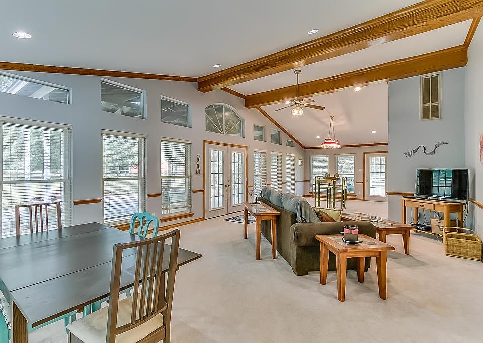1st image of 25581 Deepwood Dr