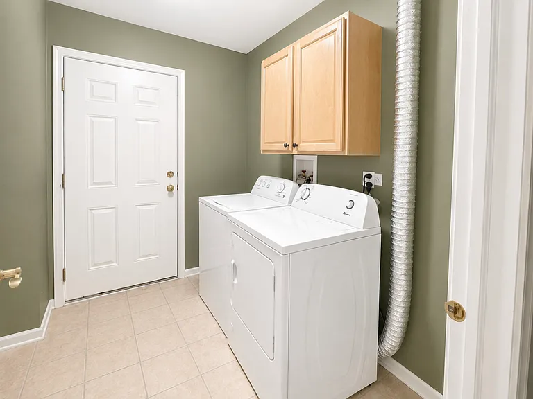 3131 Saganashkee Ln #3131 — Photo 16