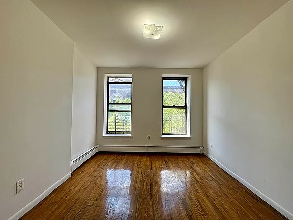 3rd image of 503 E 116th St APT 5A