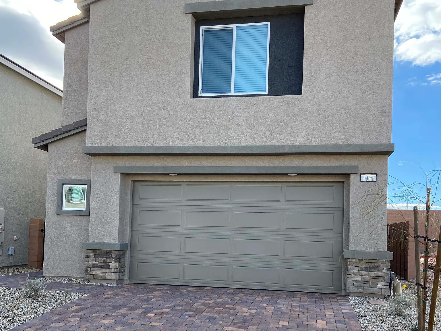 4 bed, 2405 sqft, $2,600 — Photo 1