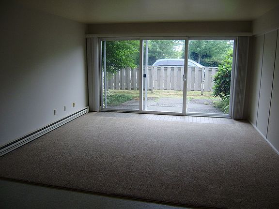 3rd image of 6310 60th Ave NE #4