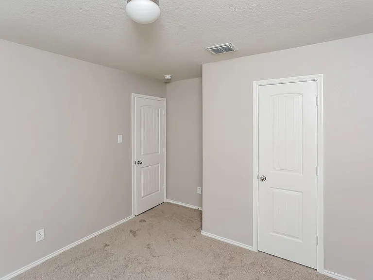 5537 Berea St — Photo 14