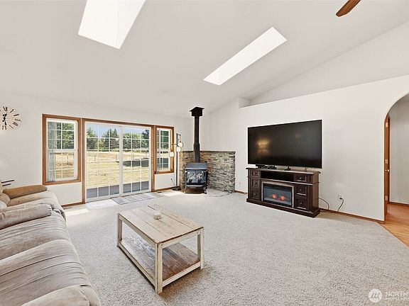 3rd image of 8457 Iron Mountain View Lane