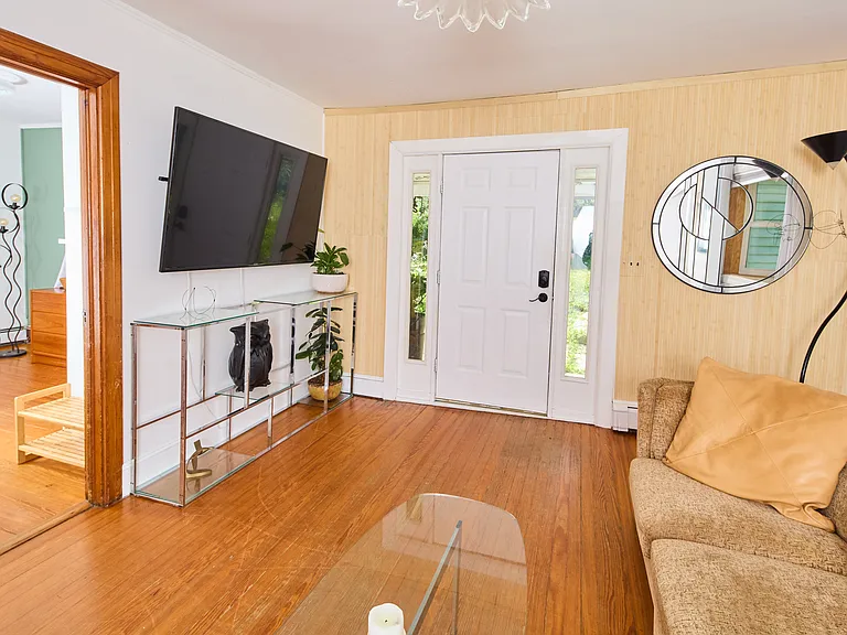38 Miller Hill Rd — Photo 2