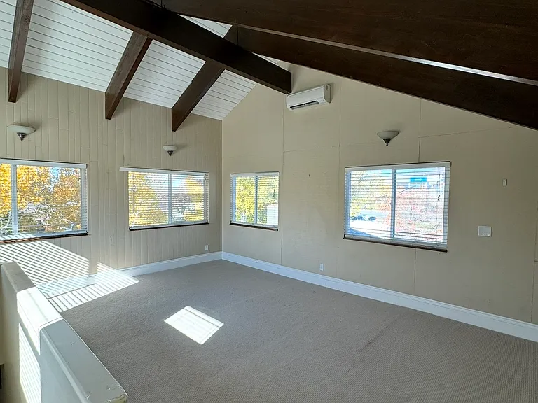 2435 S Wilshire Dr — Photo 9