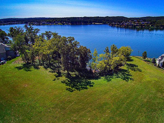 3rd image of 971 Edgewater Way Lot 65R
