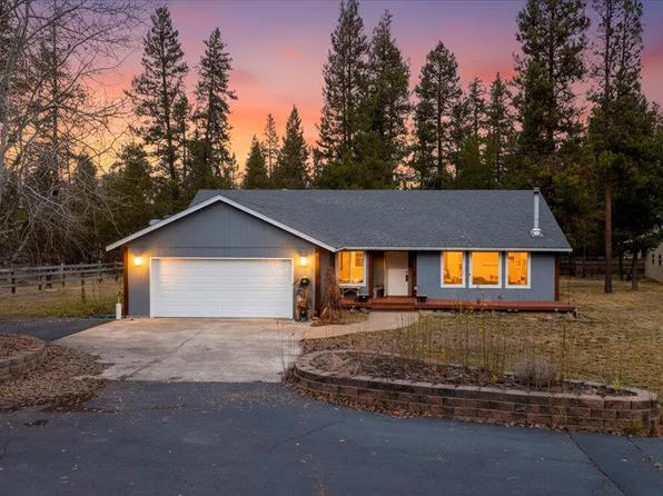 53001 Loop Dr, La Pine, OR 97739