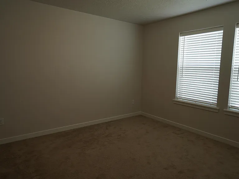 1701 W Crystal Falls Ave — Photo 4