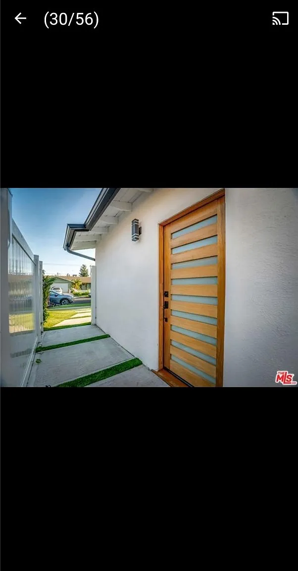 1 bed, 440 sqft, $2,300 — Photo 1