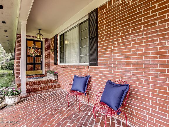 3rd image of 4808 Princess Anne Ln