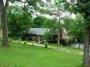 3522 Shamrock Rd, Jefferson City, MO 65101