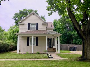 414 W Prairie St, Vicksburg, MI 49097