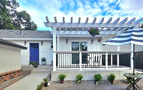 1728 Almond Ave #B Photo 1