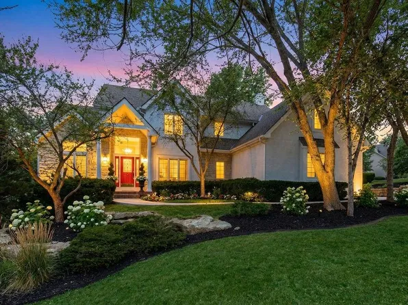 26266 W 110th Ter, Olathe, KS 66061