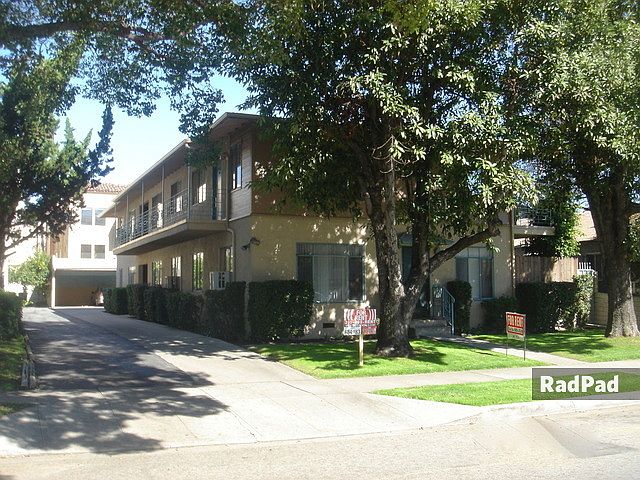 1st image of 10625 Whipple St