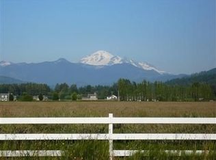 2746 E Smith Rd, Bellingham, WA 98226