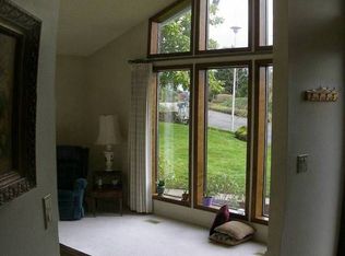 1209 NW Lakeview Rd, Vancouver, WA 98665