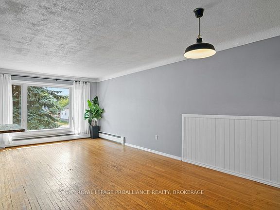 2nd image of 590 Macdonnell St