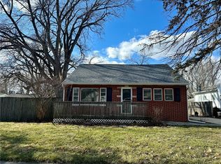 2400 51st St, Des Moines, IA 50310