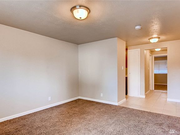 5th image of 1420 112th St S #1-16