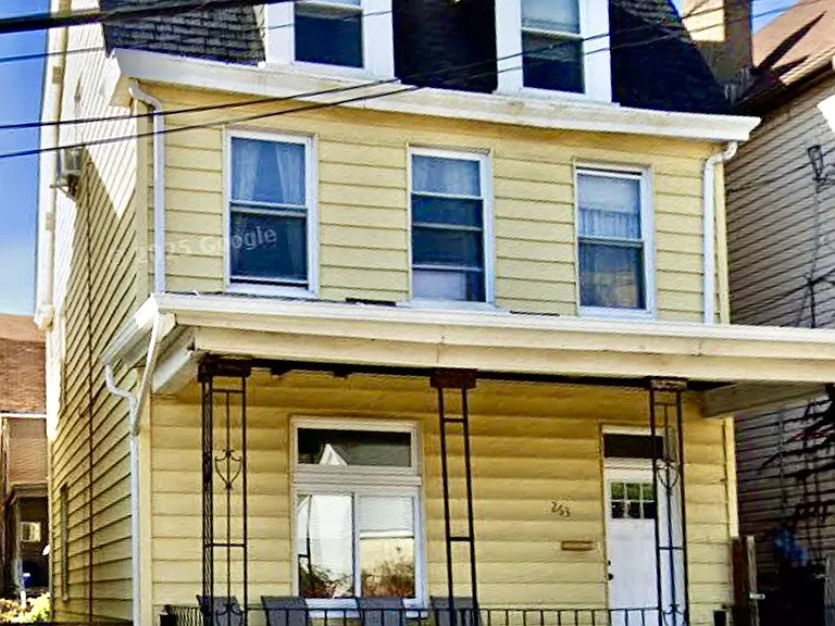 263 Dunseith St — Photo 1