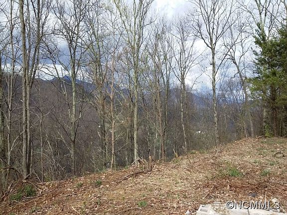 3rd image of 759 Cattail Ln