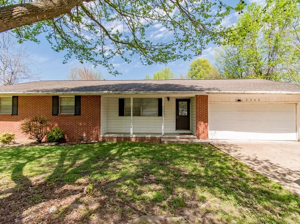 2340 W Berry St, Fayetteville, AR 72701