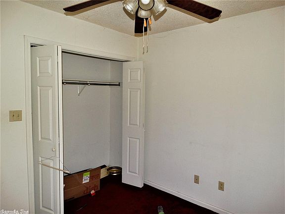 3rd image of 606 S Cowan St