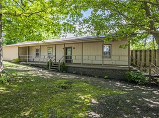 18911 Shoreline Way, Fayetteville, AR 72703