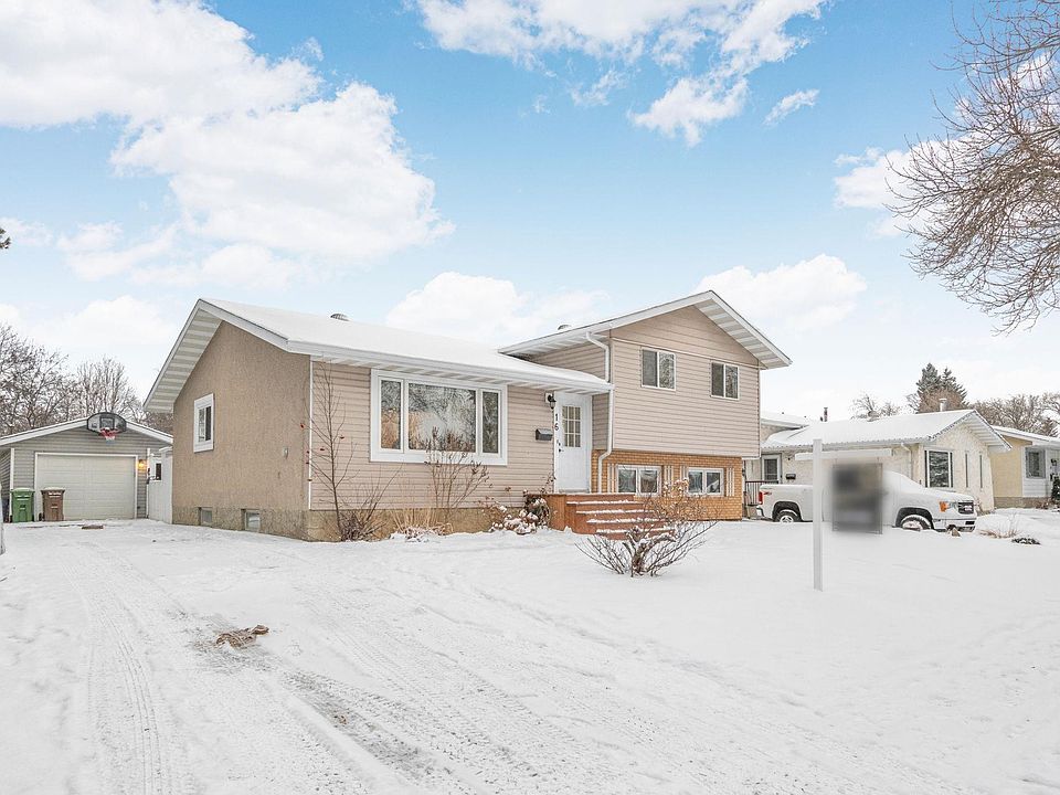 1st image of 16 Larose Dr